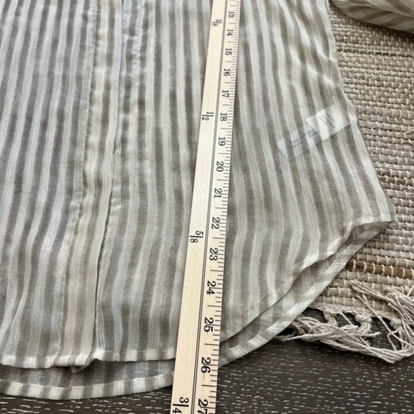 Madewell Button Down, Neutral Sheer Shirt with Chest Pockets - Picture 8 of 15